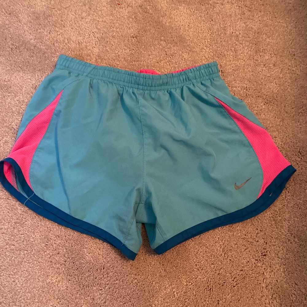 Nike girls shorts